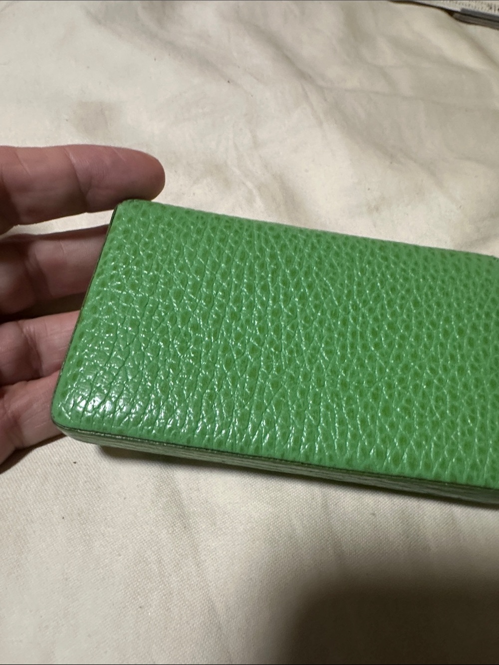 New Lodi’s Green Pebbled Leather Card Holder size 4” x 2 1/2” - Picture 4 of 4